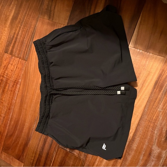 Fabletics Pants - Fabletics‎ Women’s Black Athletic Shorts Size Medium Zip Pockets (0596)
